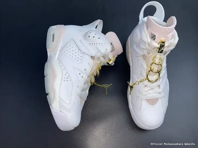 Official Maikesneakers (W) DH9696-100 Hoops Gold Jordan Air Retro 6 0502